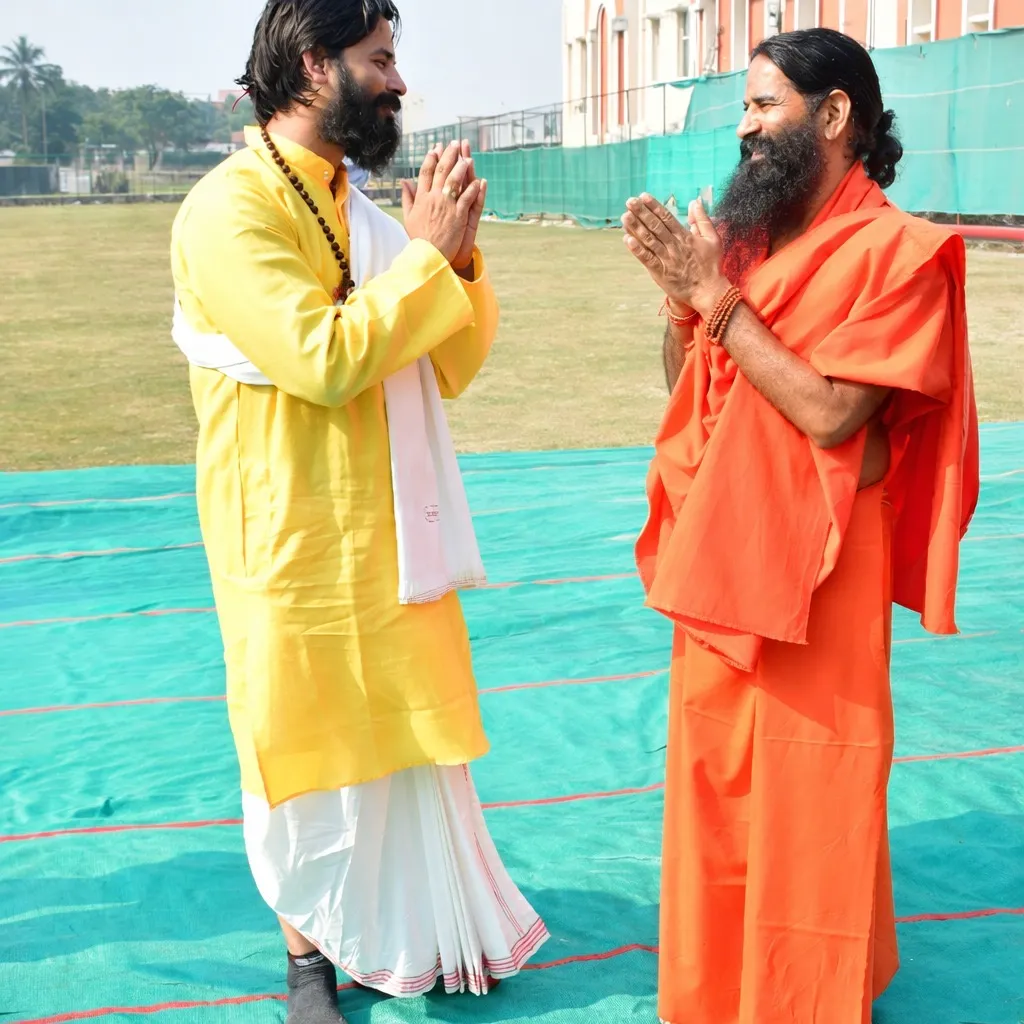 Dr. Shivam Mishra - International Yoga Guru, Yoga Therapist & Founder of SKM Yoga