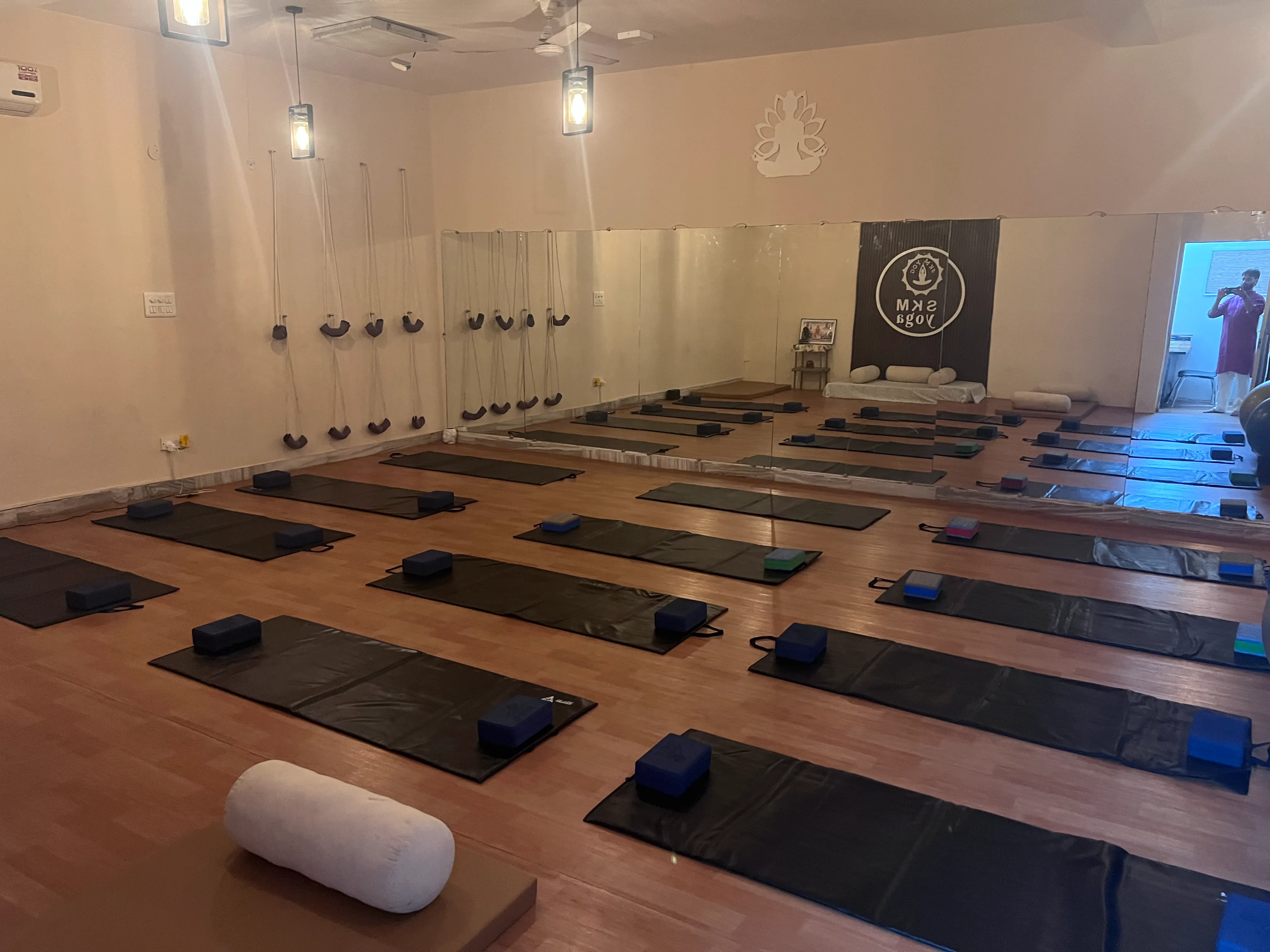 Aspiring yoga teachers joining 200 hours yoga TTC in Noida